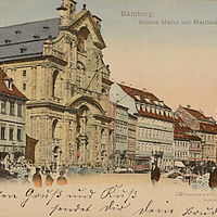 Grüner Markt mit Martinskirche