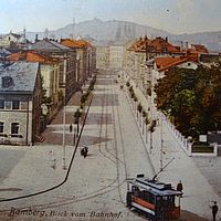 Bahnhofsplatz Richtung Stadt